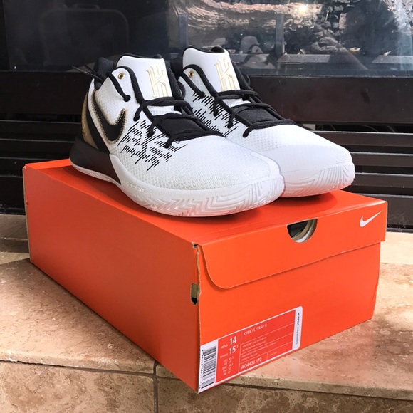 kyrie irving shoes flytrap 2